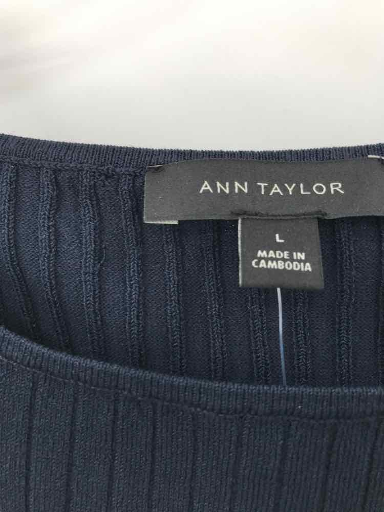 Pre-Owned Ann Taylor Navy Blue Knit Blouse Women's Size Large - Perfect for Work, Office & Casual Outfits