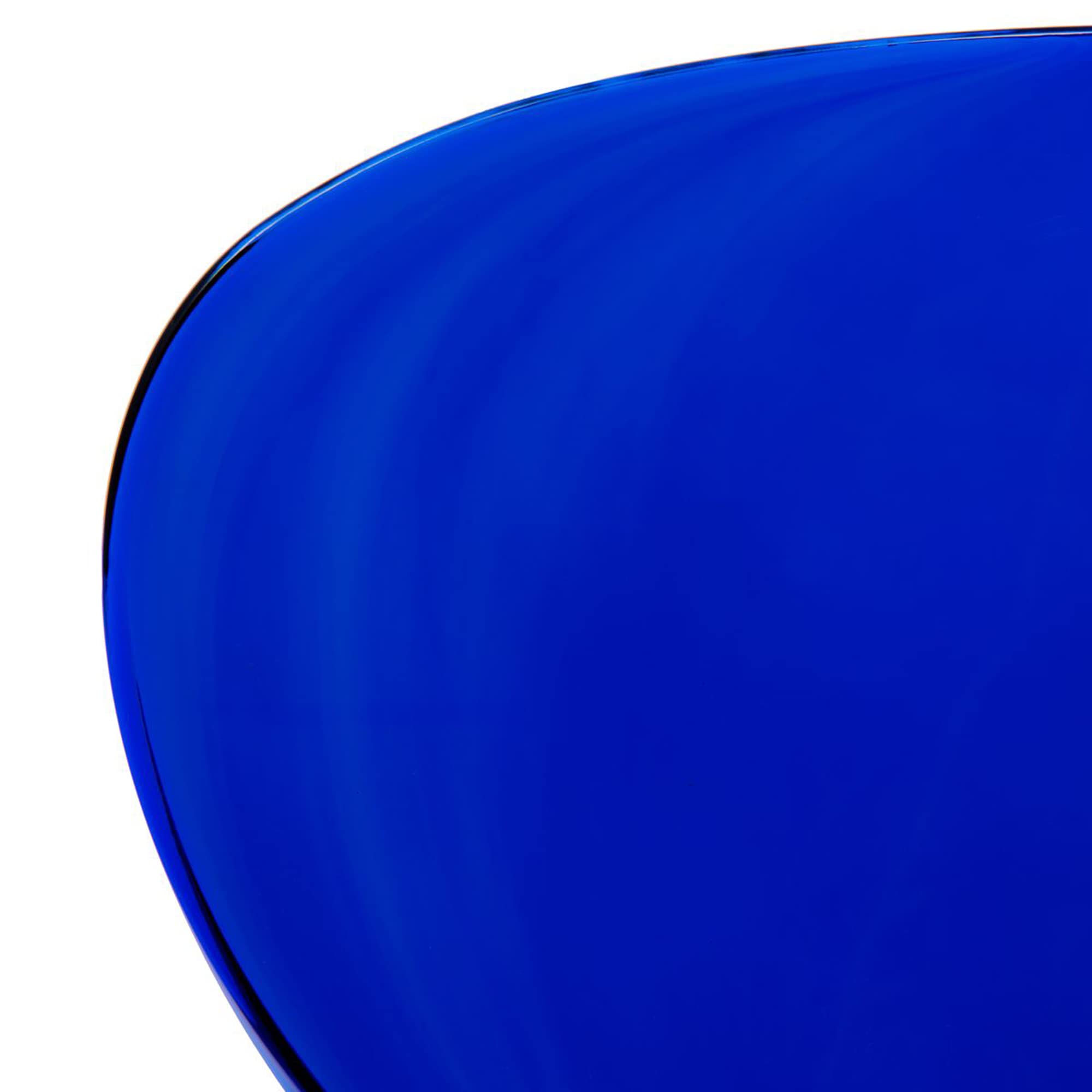 LeisureMod Modern Indoor/Outdoor Transparent Blue Acrylic Side Chair - Contemporary Home Decor for Living Room, Patio & Garden