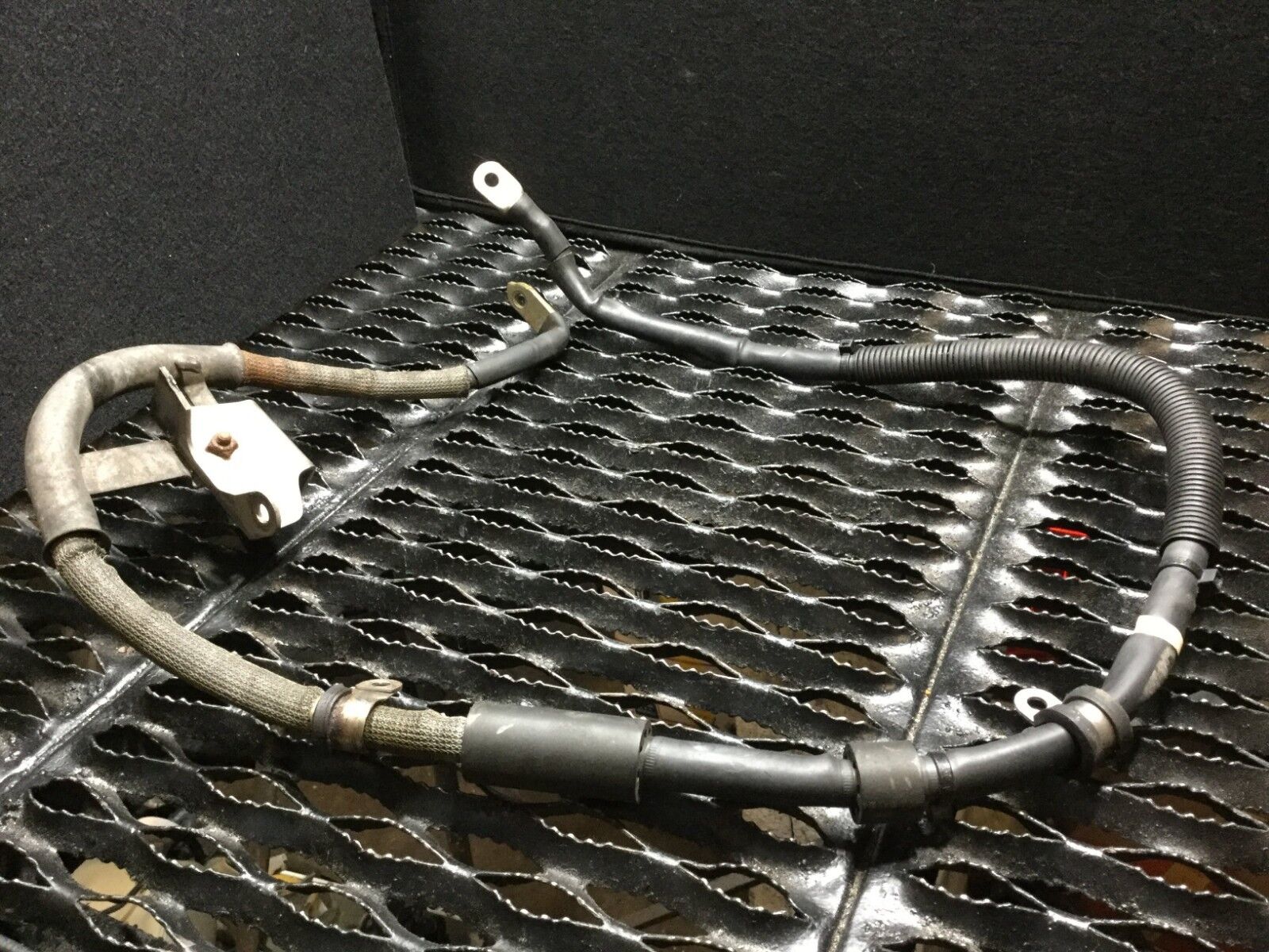 04 05 06 Porsche Cayenne 3.2L Positive Battery Cable Wiring Harness OEM Replacement - Perfect for Electrical System Repair & Maintenance