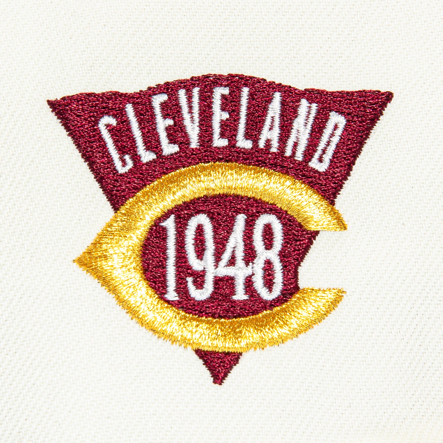 New Era 59Fifty Cleveland Indians 1948 Patch Script Baseball Cap - White & Cardinal Red - MLB Officially Licensed Snapback Hat for Men & Women - Perfect for Baseball Games, Sports Events & Streetwear Fashion