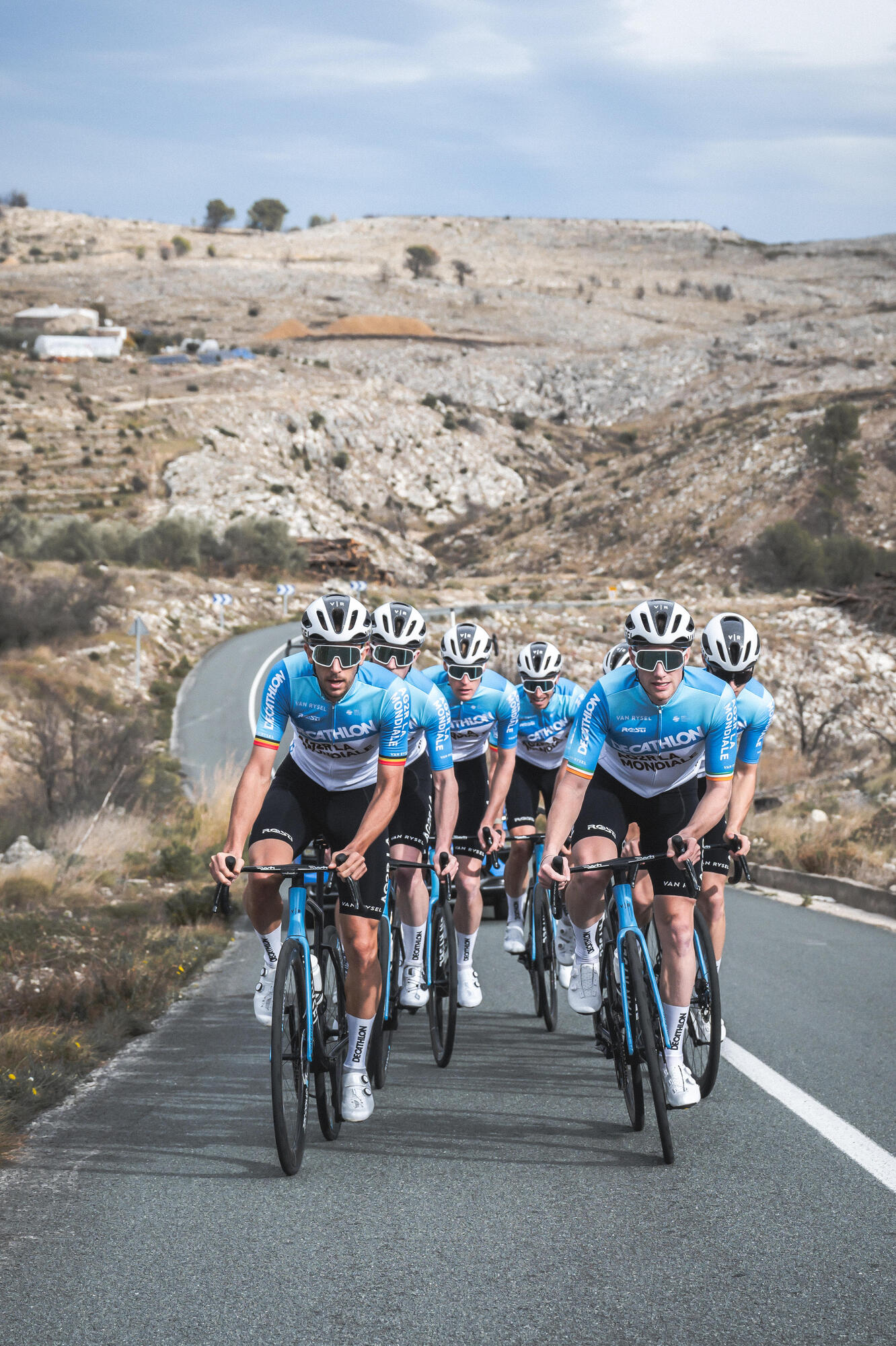 Van Rysel RCR Pro Replica Dura Ace Di2 Road Bike - AG2R Team Edition | High-Performance Carbon Frame for Racing & Endurance Training | Perfect for Competitive Cyclists & Triathletes