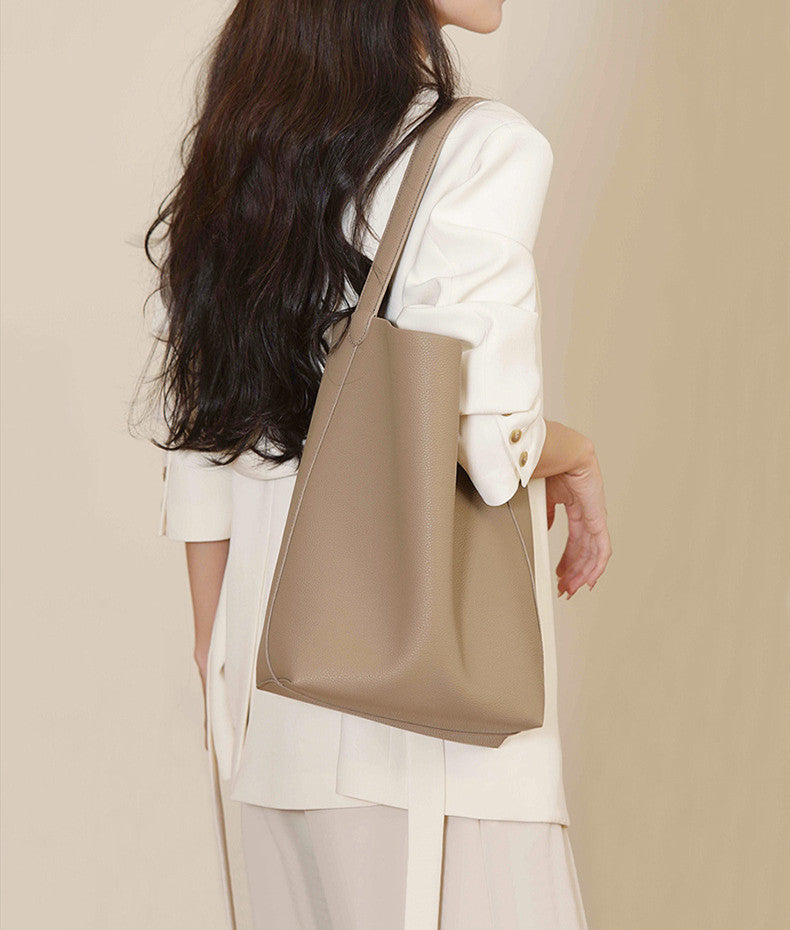 Stylish Leather Bucket Tote Bag for Women - Fashionable Handbag with Adjustable Strap - Perfect for Work, Travel & Everyday Use