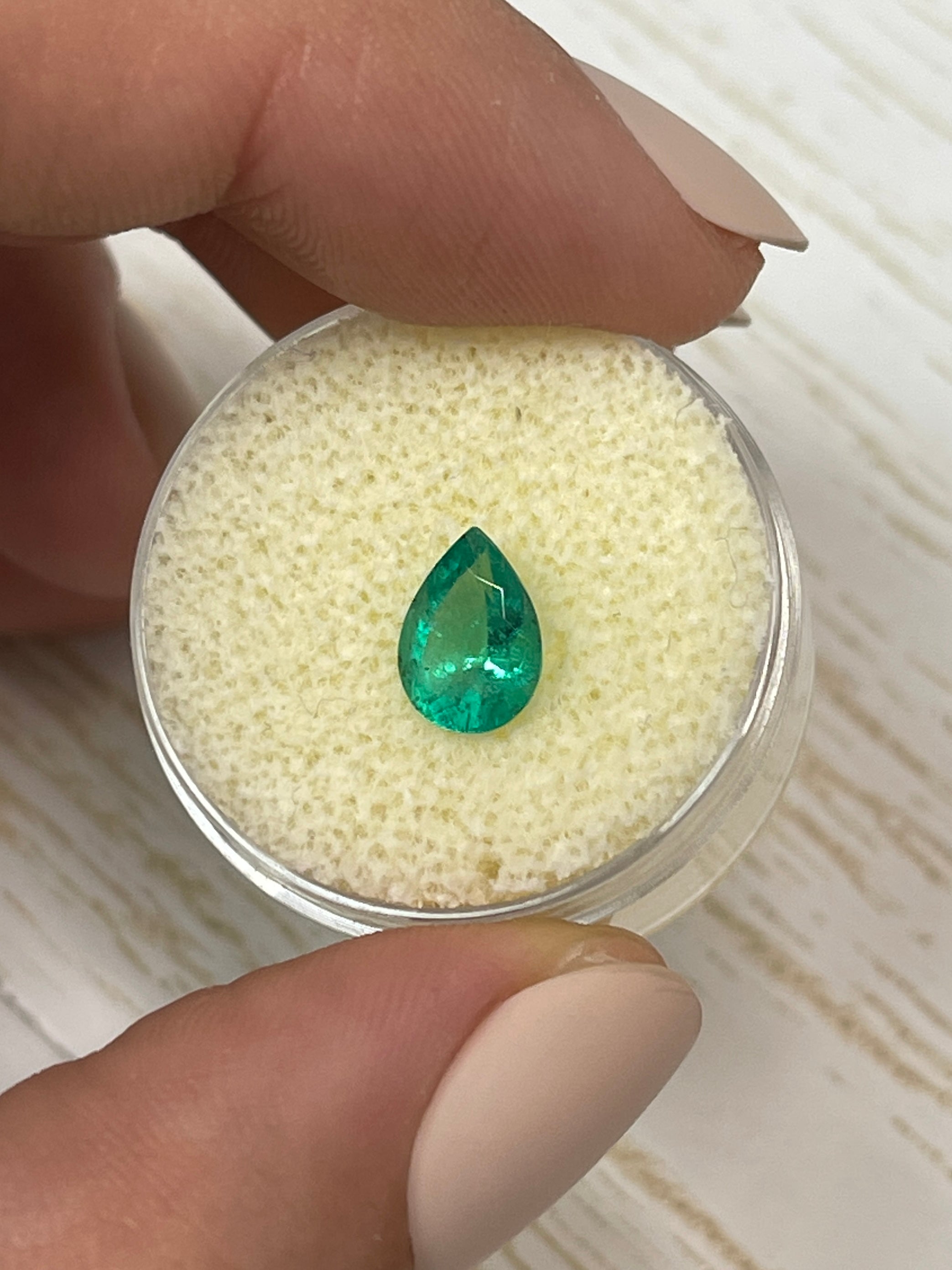 1.15 Carat Medium Green Natural Loose Colombian Emerald Pear Cut Gemstone for Jewelry Making, Engagement Rings & Fine Collections