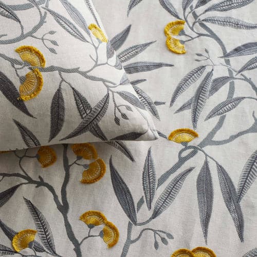Alyssum Pillow - Soft & Comfortable Decorative Throw Pillow for Sofa, Bed, Couch - Perfect for Living Room, Bedroom, Nursery & Home Decor