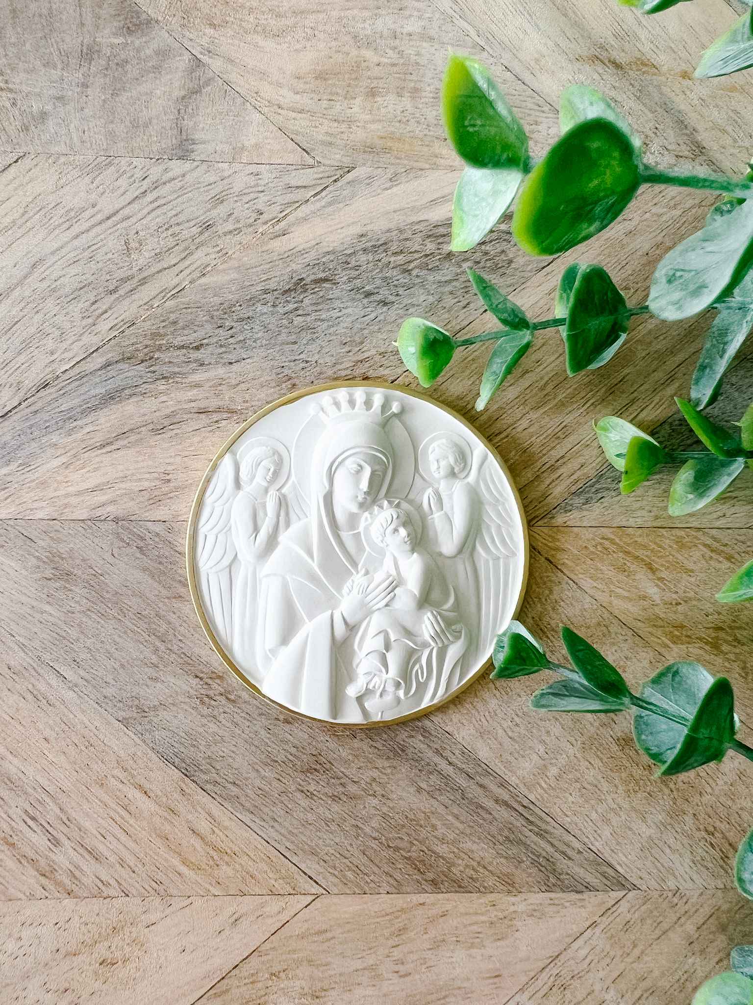 Our Lady of Perpetual Help Intaglio Gold Medal - Religious Jewelry for Devotion & Protection - Perfect for Prayer, Gifts & Faithful Wear