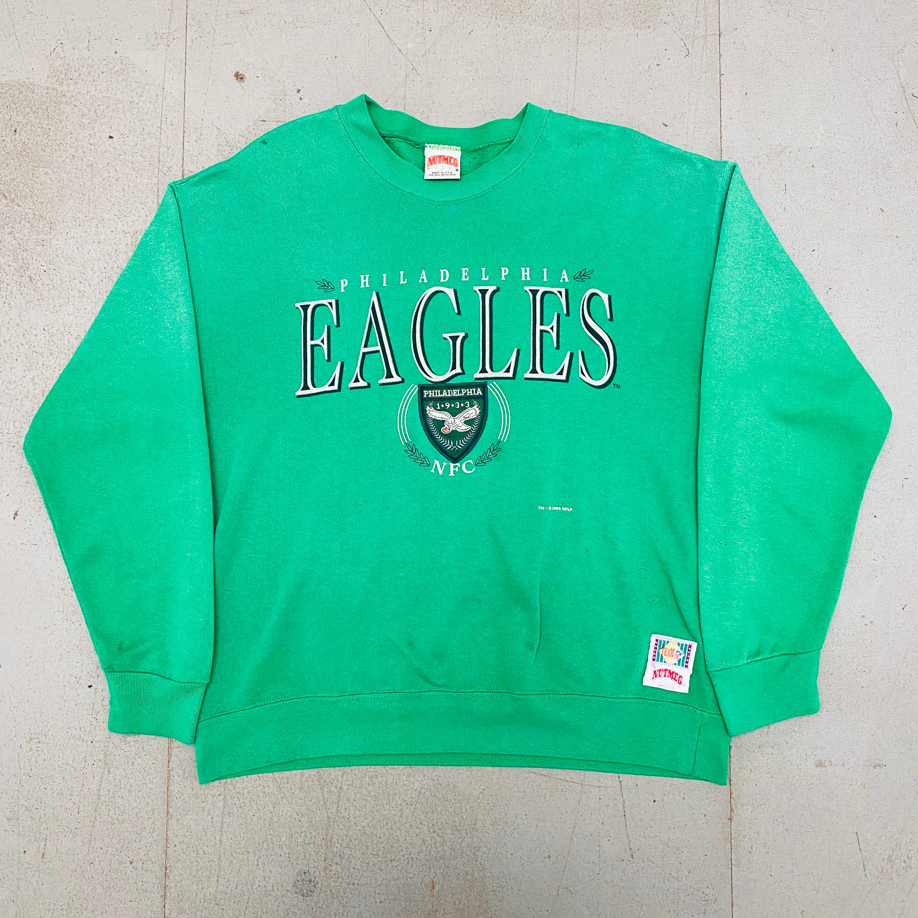 Philadelphia Eagles 1993 Nutmeg Mills Graphic Spellout Sweatshirt - Vintage NFL Fan Apparel for Men & Women (Size L/XL) - Perfect for Game Day, Tailgating & Casual Wear