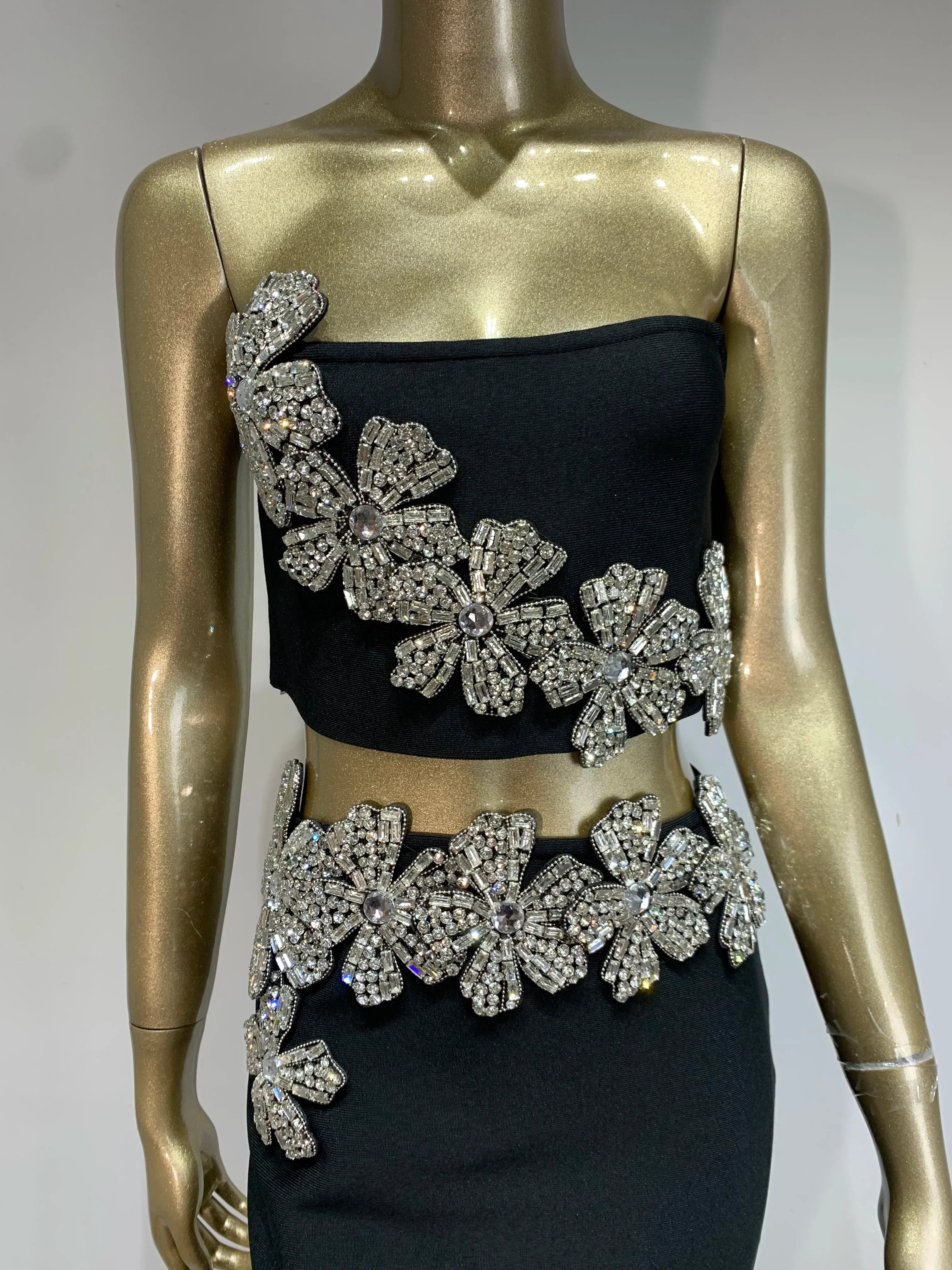 Lizza Diamond Flower Long Necklace Set - Elegant Jewelry for Women, Perfect for Weddings, Parties & Special Occasions