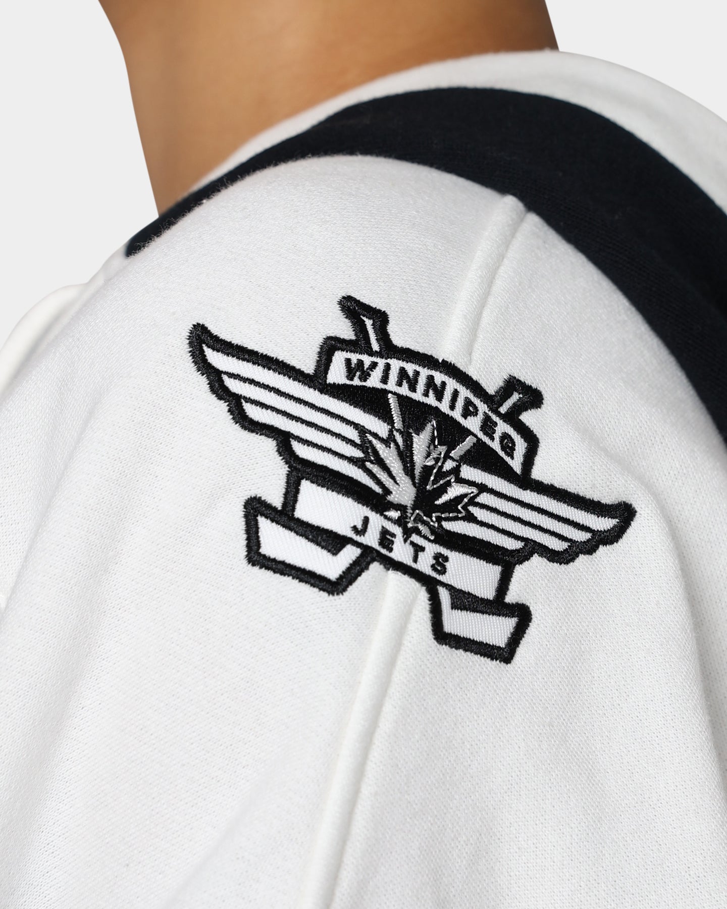 47 Brand Winnipeg Jets Superior Lacer Hoodie - Men's NHL Hockey Pullover Sweatshirt (Jet Black) - Perfect for Game Day, Casual Wear & Sports Fan Apparel
