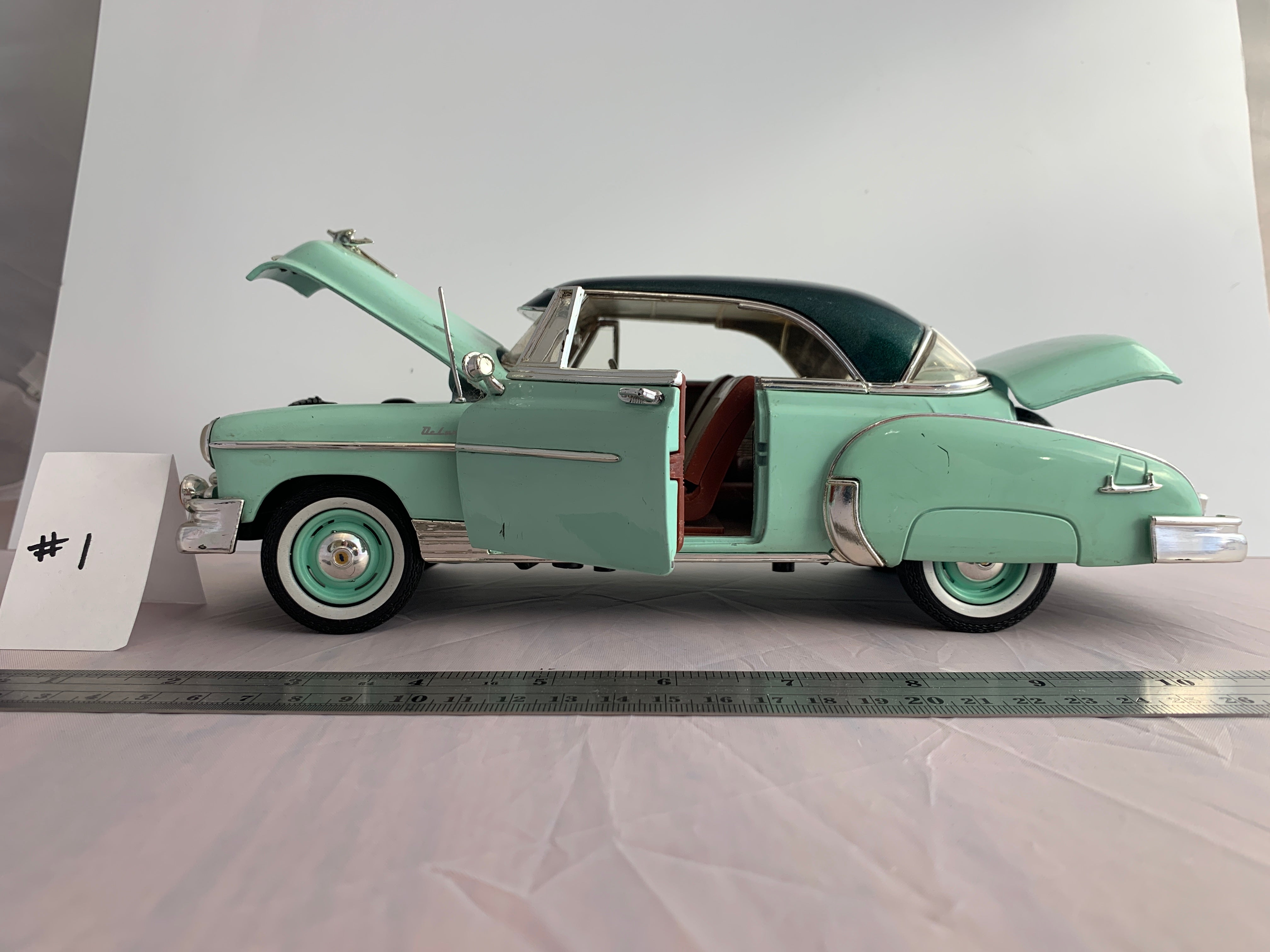 1/18 Scale Diecast 1950 Chevy Belair Green Model Car #73111 - Collectible Vintage Vehicle for Display & Gifting