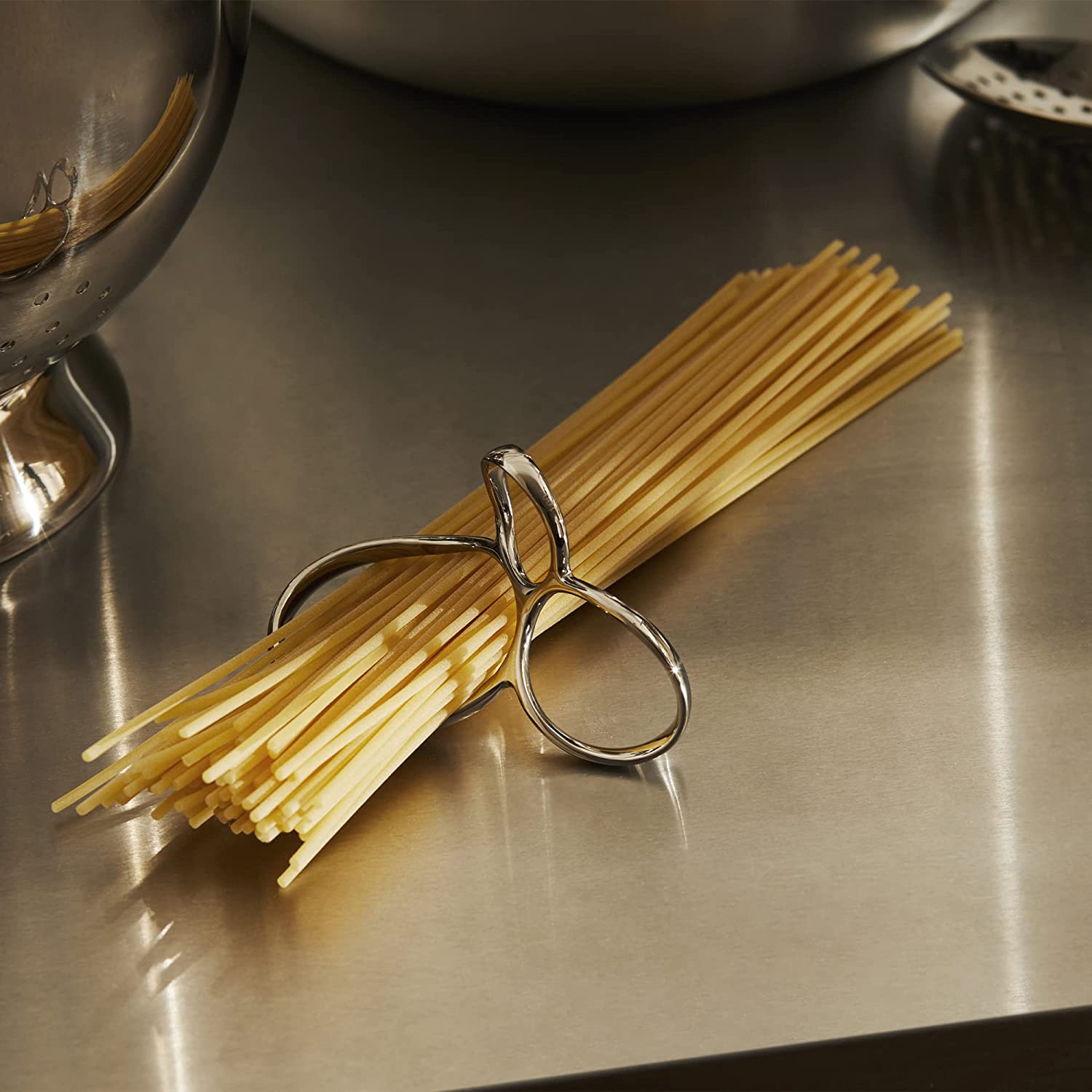 Alessi Voile Spaghetti Measure - Premium Stainless Steel Pasta Measuring Tool for Perfect Portions | Ideal for Home Cooking & Italian Cuisine Lovers