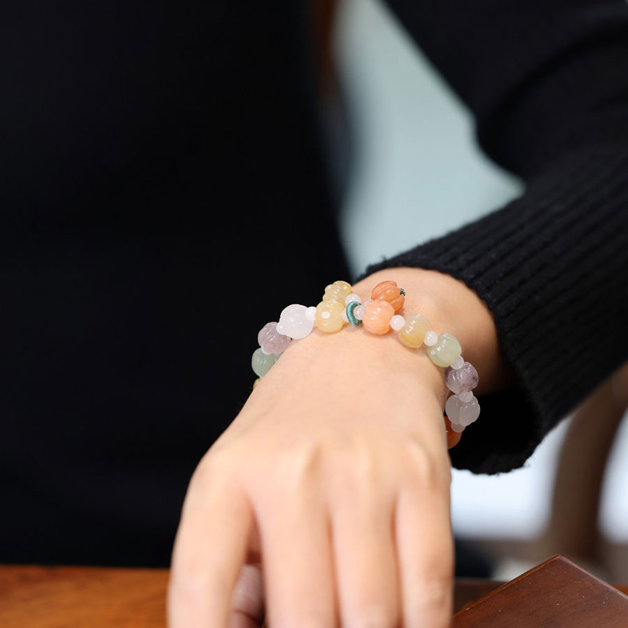 Natural Jade Beads Pumpkin Pendant Bracelet for Women - Elegant Handmade Jewelry Gift for Birthday, Anniversary & Special Occasions