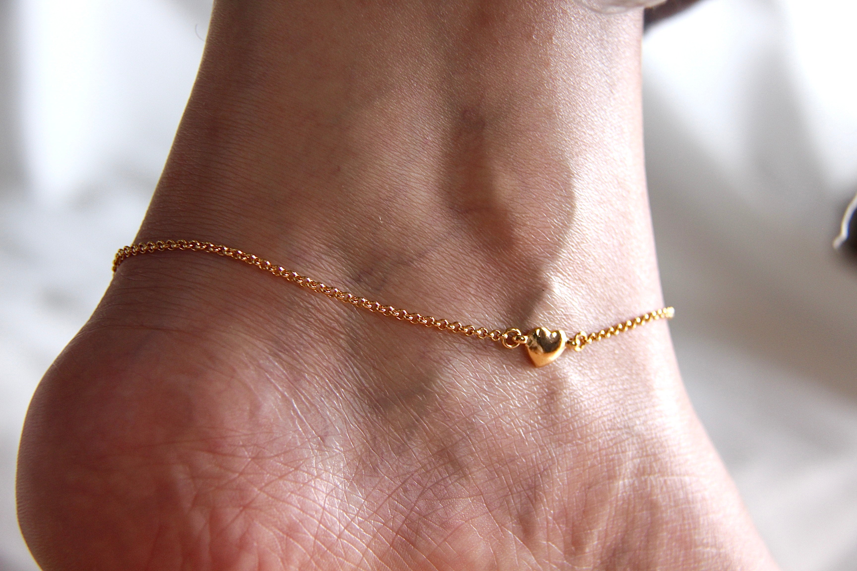 Elegant Heart Anklet Bracelet for Women - Dainty Gold/Silver Adjustable Ankle Chain Jewelry - Perfect for Beach, Summer, Wedding & Boho Style Outfits