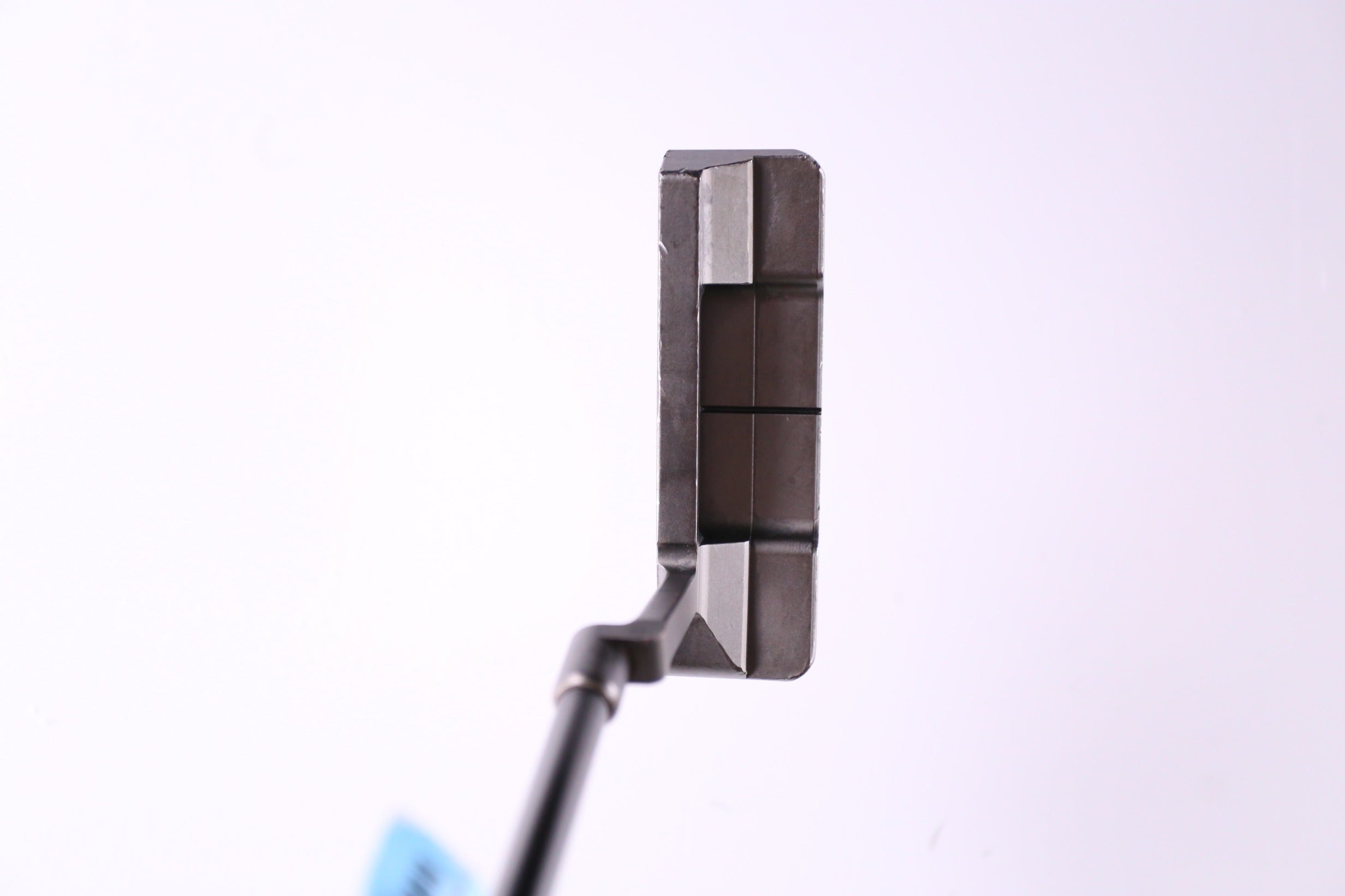 Premium Used Bettinardi 2020 BB8 Wide Putter - Right Handed 37-Inch Blade Golf Club for Improved Putting Accuracy | Perfect for Golf Enthusiasts & Tournament Play