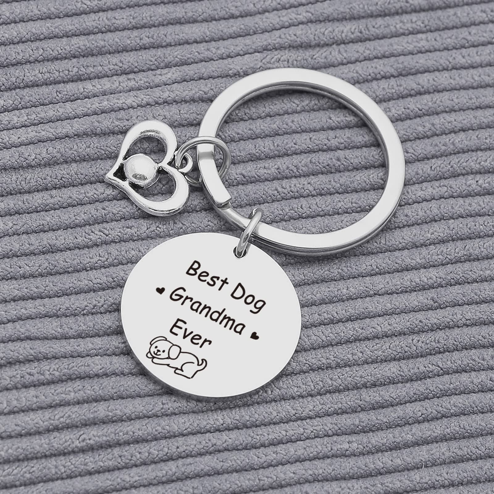 Dog Grandma Keychain - Cute Pet Lover Gift for Veterinarians & Dog Moms - Perfect for Dog Grandmothers - Great for Keyrings, Gifts & Everyday Use