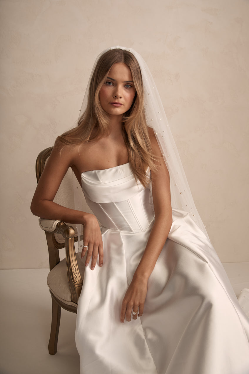 Elegant Pearl Veil for Bridal Accessories - Perfect for Weddings, Prom, and Special Occasions
