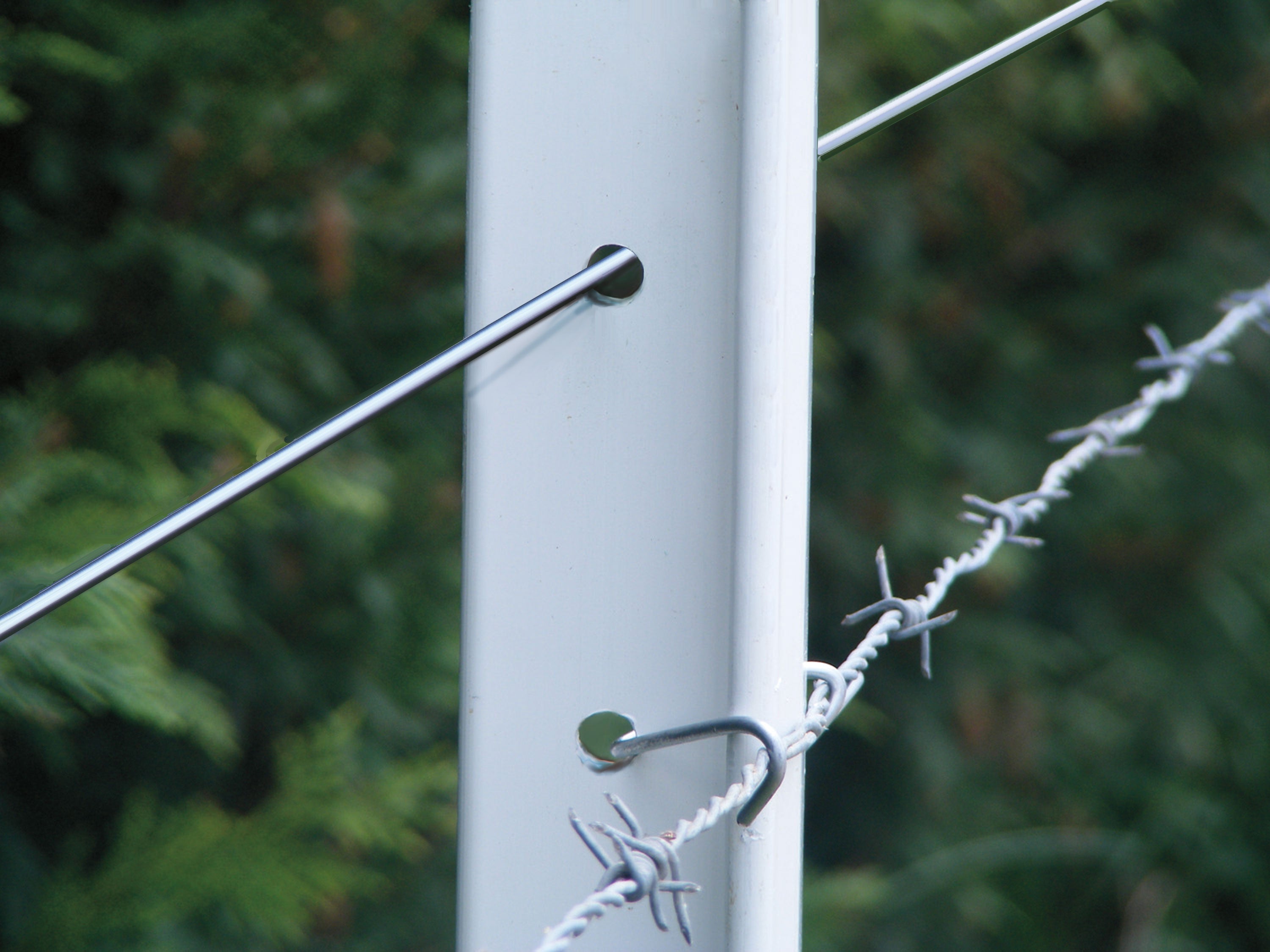 7.5' Poly T-Posts for Fencing (1.75