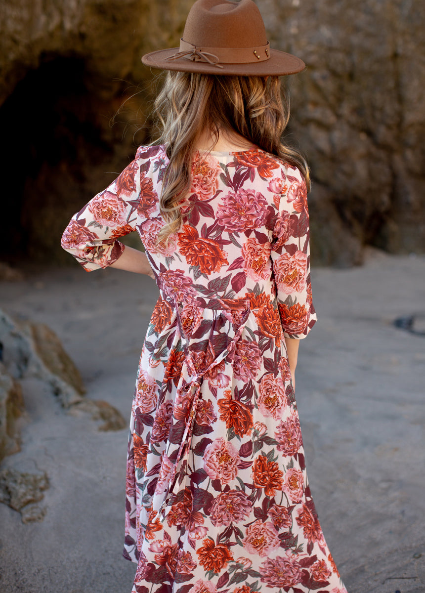 Katherine Duster in Blush Floral - Elegant Women's Long Coat with Floral Pattern | Perfect for Spring Weddings, Date Nights & Office Wear
