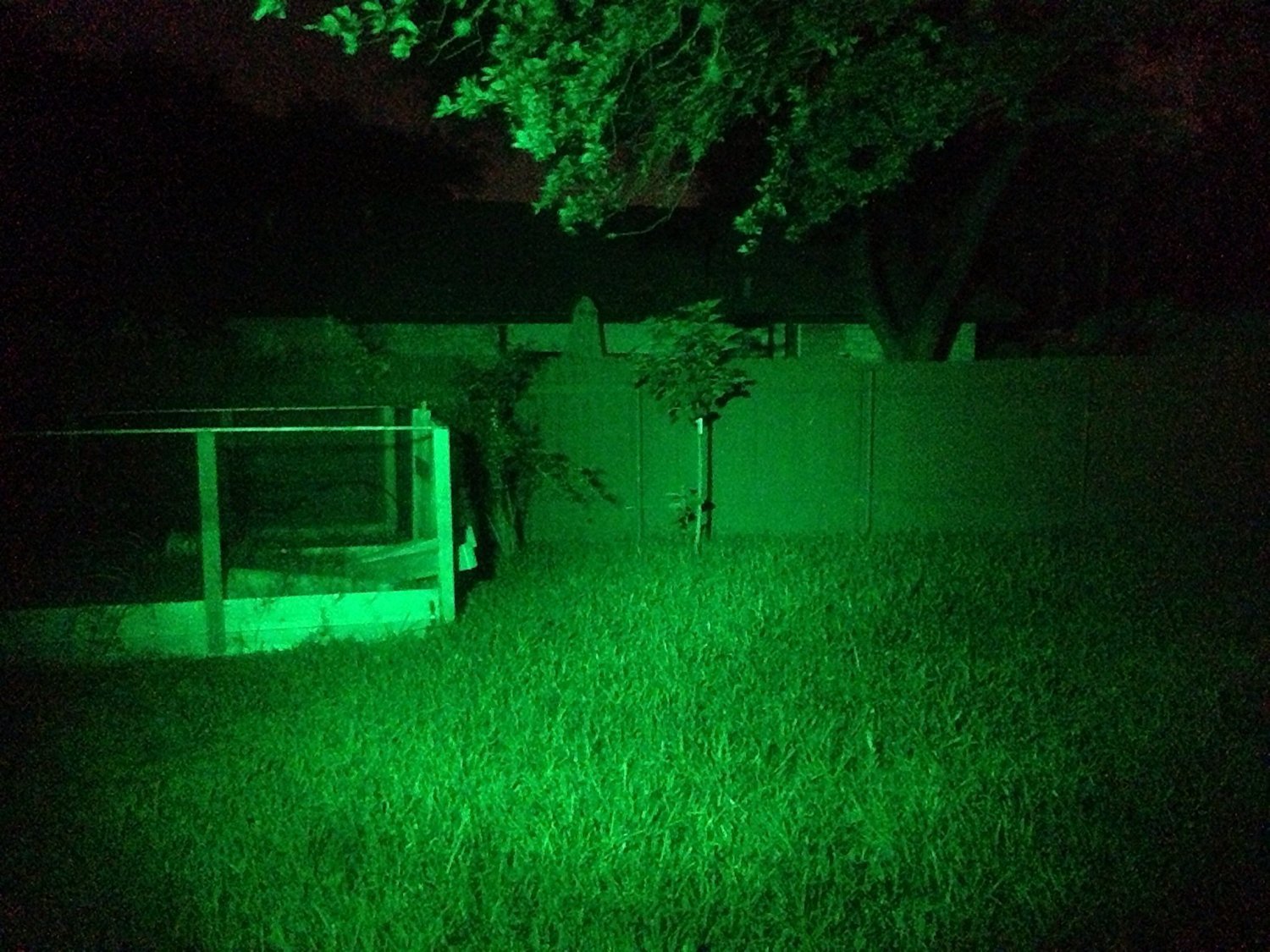 BESTSUN Predator Hunting Light - 350 Yards Zoomable Green & Red LED Flashlight for Night Hunting Coyotes, Hogs, Varmints - Tactical Light for Outdoor, Camping, Security & Emergency Use