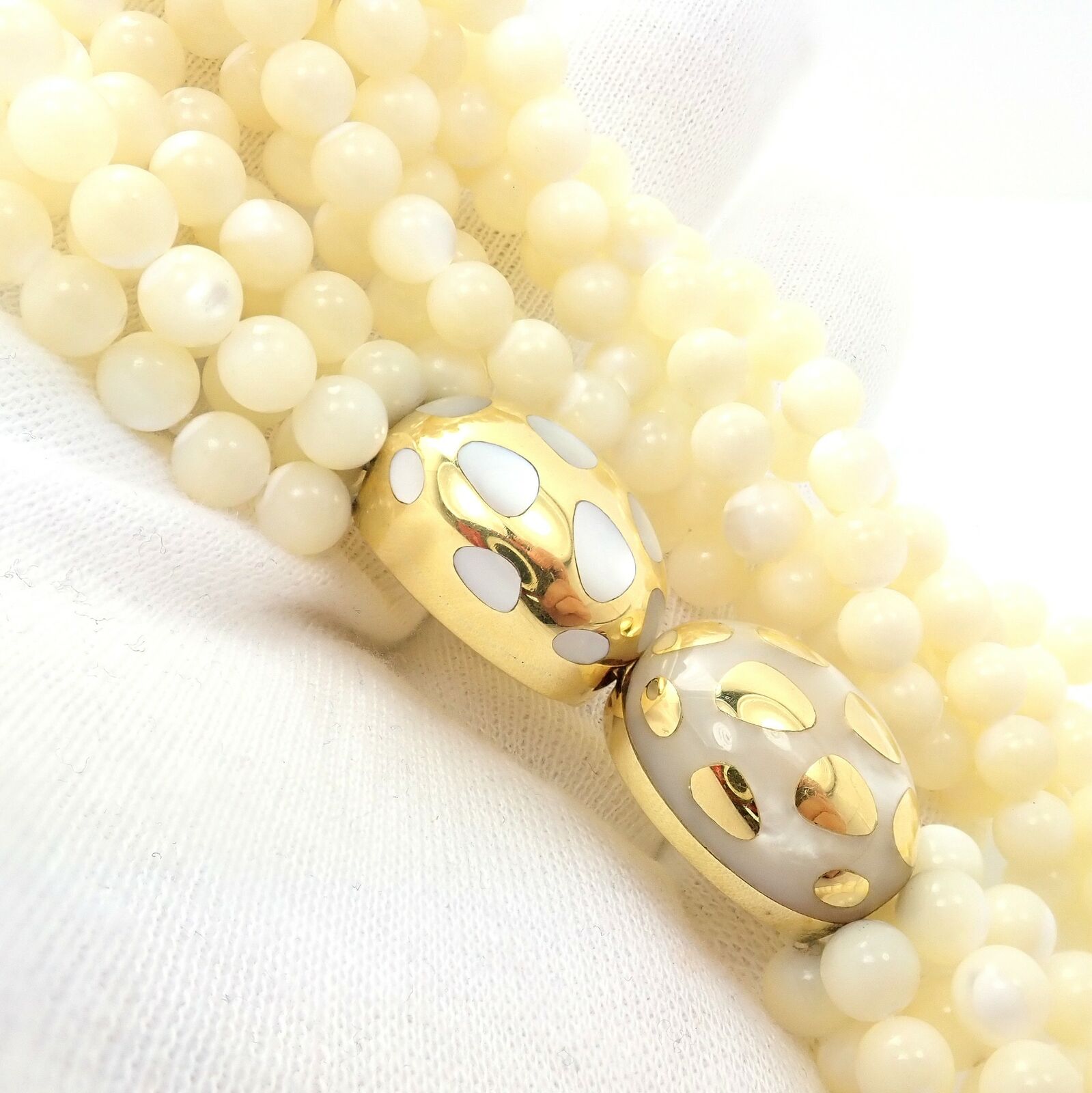 Tiffany & Co Cummings 18K Gold Mother of Pearl Bead Torsade Inlaid Necklace - Elegant Jewelry for Women, Perfect for Weddings, Parties & Special Occasions
