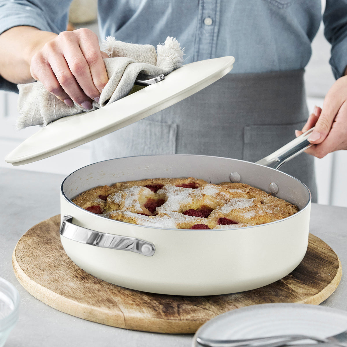 Nova Ceramic Nonstick 10-Piece Cookware Set - Cream White | Non-Toxic PFOA-Free Pots & Pans for Healthy Cooking | Perfect for Frying, Sautéing, Boiling & Baking in Modern Kitchens