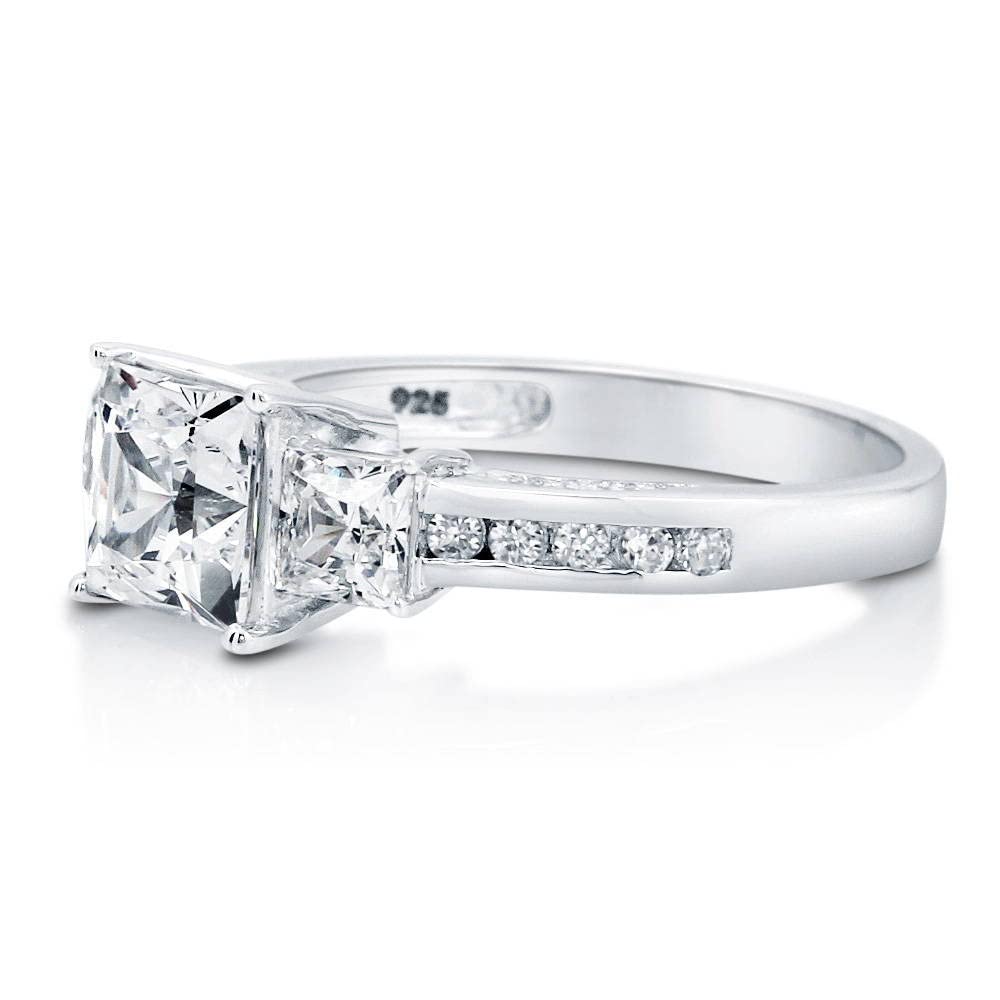BERRICLE Sterling Silver 3-Stone Wedding & Engagement Ring - 1.6 Carat Princess Cut Cubic Zirconia CZ Promise Ring for Women - Rhodium Plated, Size 4-10 - Perfect for Proposals, Anniversaries & Special Occasions