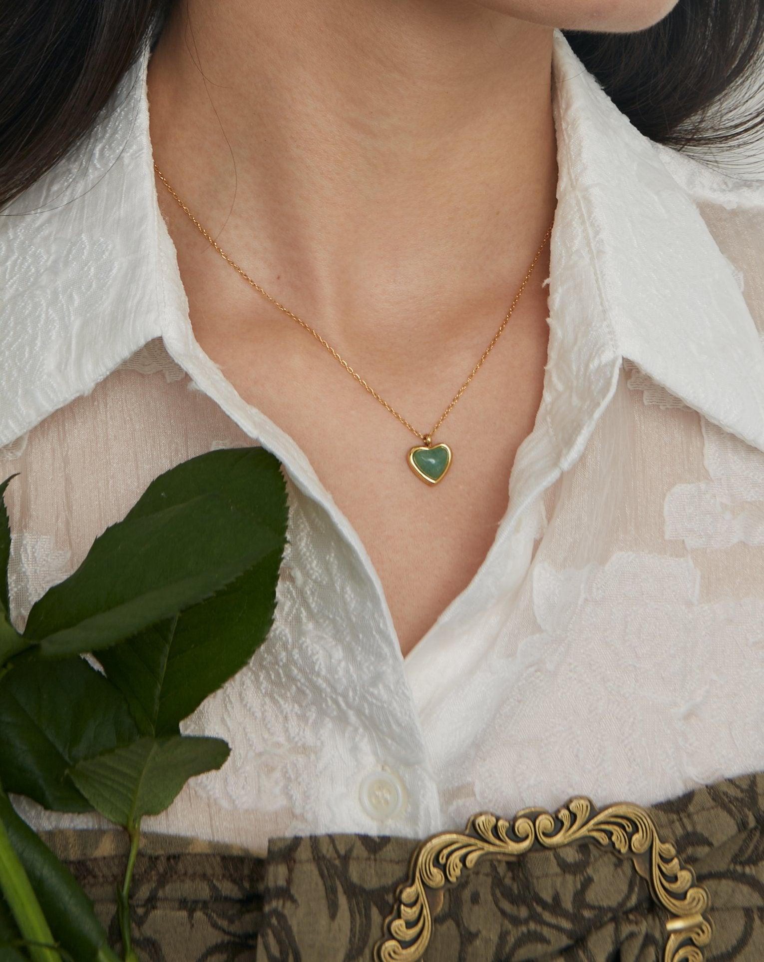 Green Aventurine Heart Necklace for Women - Natural Gemstone Jewelry for Healing & Good Luck - Perfect for Meditation, Gifts & Spiritual Healing