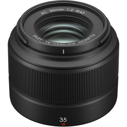 FUJIFILM XC 35mm f/2 Prime Lens for X-Mount Cameras - Compact & Lightweight Portrait Lens with Fast Aperture, Ideal for Street Photography, Travel & Everyday Shooting