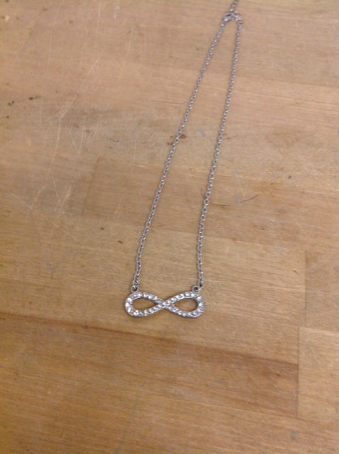 Elegant Silver Rhinestone Necklace for Women - Perfect for Parties, Weddings & Evening Events