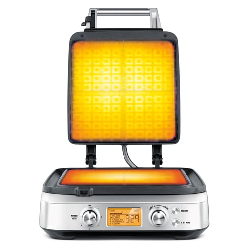 Breville The Smart Waffle 4 Slice Stainless Steel Waffle Maker (BWM640BSS) - Perfect for Family Breakfast, Brunch & Holiday Gatherings