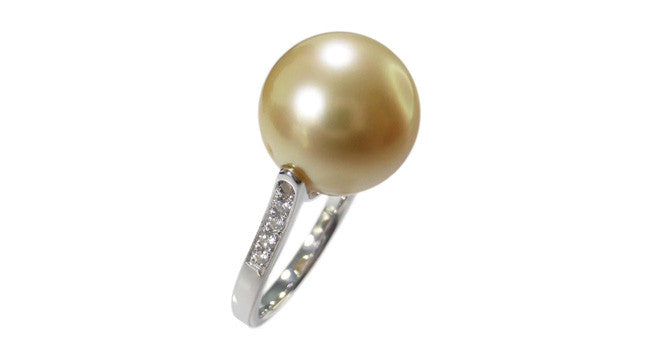 Luxury 14K Gold South Sea Pearl Ring with Diamond Accents - Perfect for Weddings, Anniversaries & Special Occasions