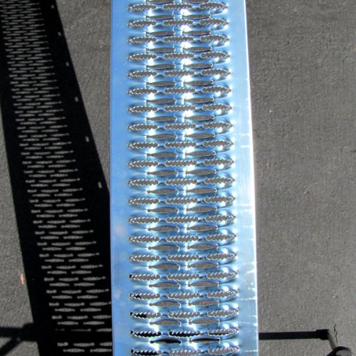 Heavy Duty Motorcycle Ramp for Dirt Bikes & ATVs - Aluminum Loading Ramp with Leveling Plate | Perfect for Truck, Trailer & Garage Loading/Unloading