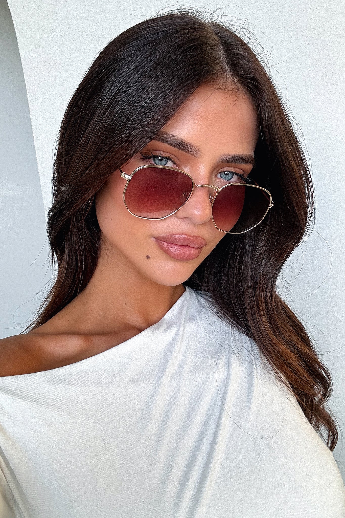 Cillian Polarized Sunglasses for Men & Women - Gold/Brown Gradient UV Protection - Fashionable & Durable for Driving, Beach & Outdoor Activities