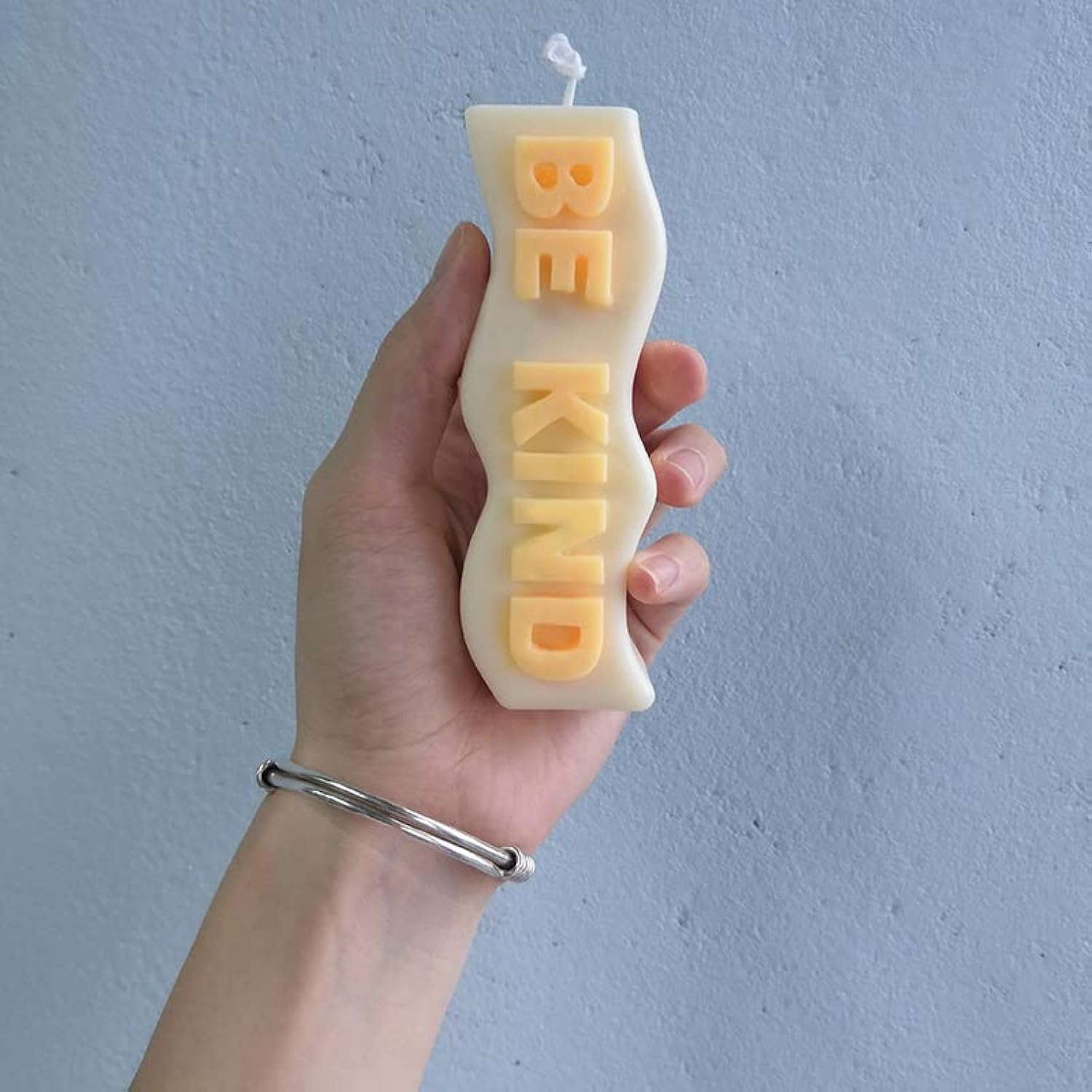 3D Silicone Letter Candle Molds - Wavy 'Be Kind' Design for DIY Candle Making, Home Decor & Gift Giving - Perfect for Weddings, Birthdays & Relaxation
