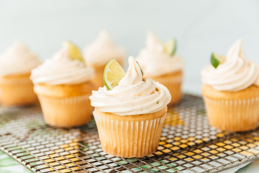 Pure Lime Extract - 100% Natural Lime Oil for Cooking, Baking & Aromatherapy - Perfect for Cocktails, Desserts & DIY Skincare