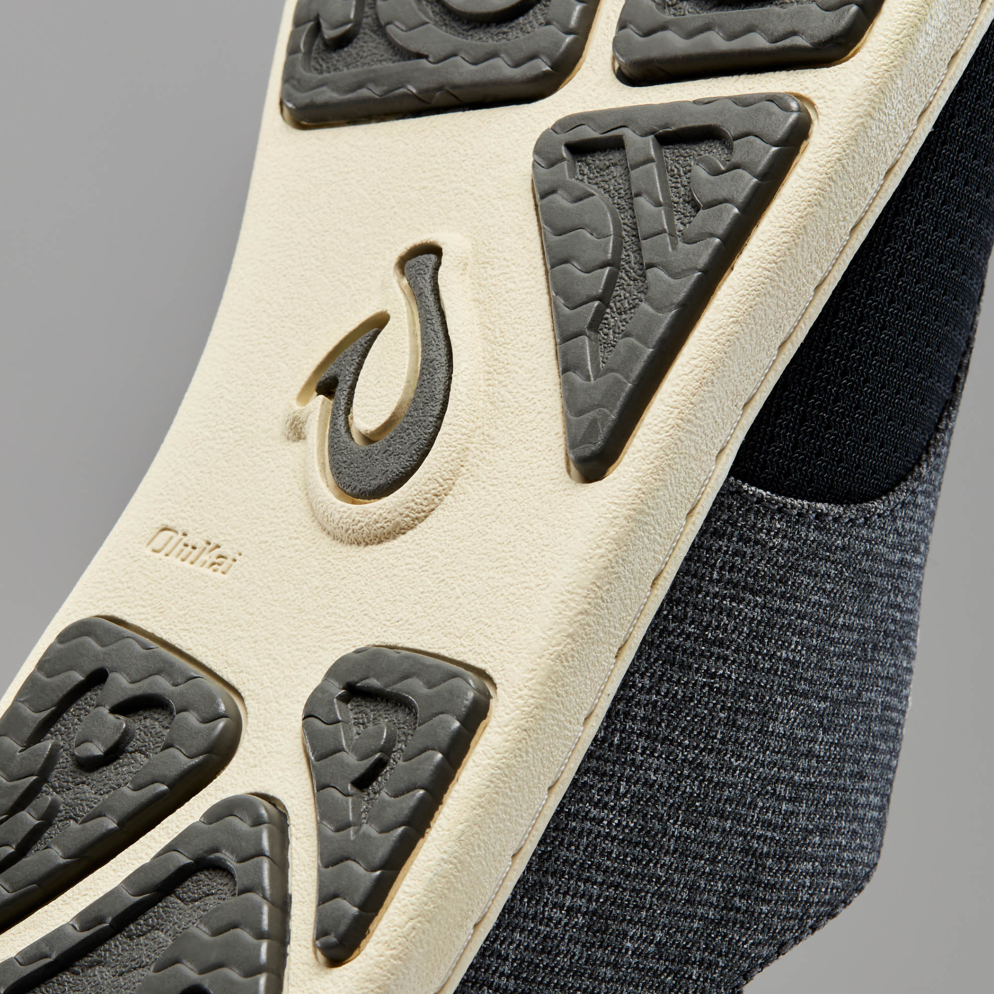Nohea Moku Dark Shadow Women's Sandals - Comfortable Beach & Casual Walking Shoes for Summer Outdoor Activities