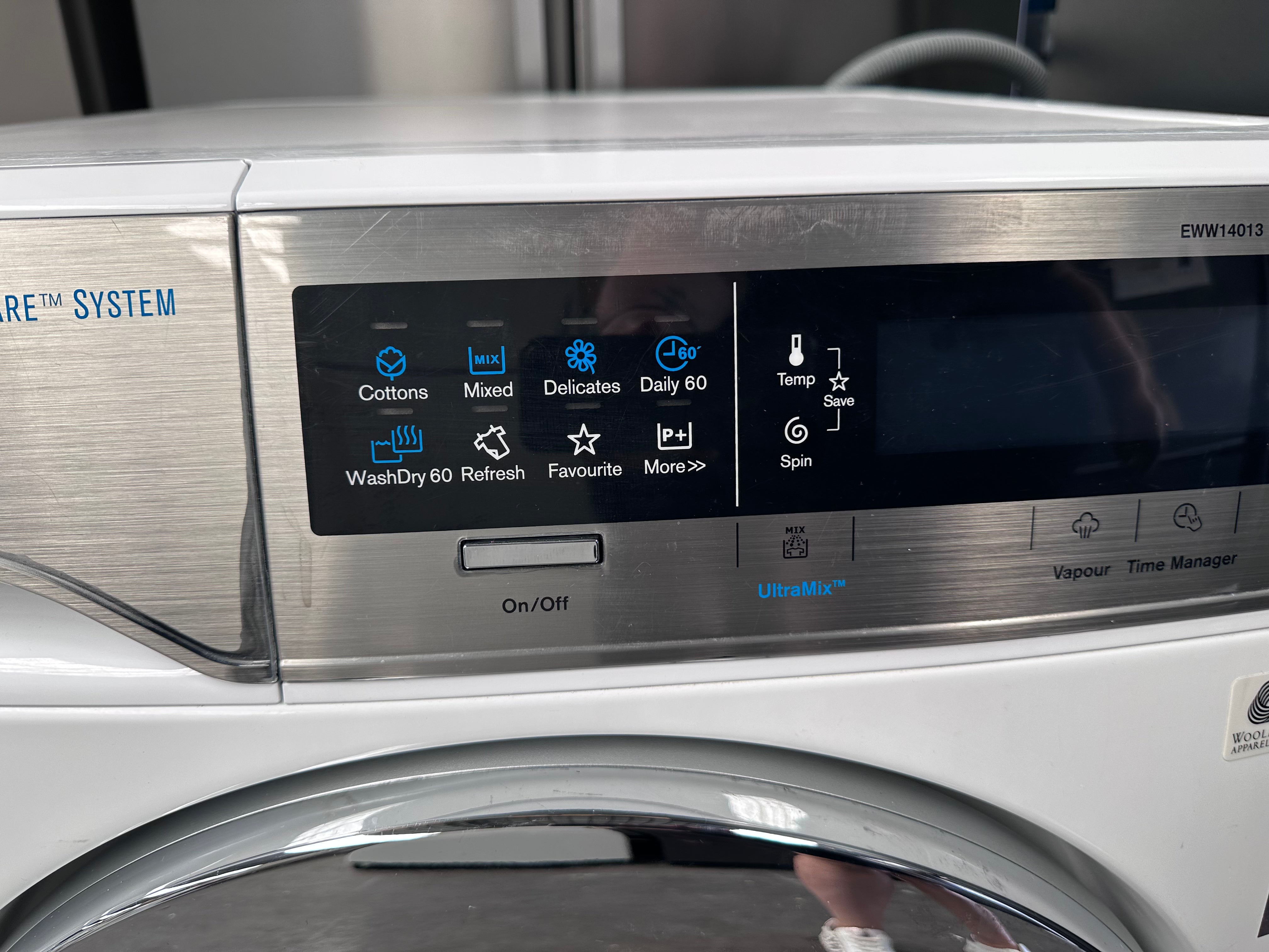 Electrolux 10kg/6kg Washer Dryer Combo - Energy Efficient Laundry Solution for Small Homes & Apartments | Certified Refurbished with Warranty | Perfect for Space-Saving Laundry Rooms & Compact Living Spaces
