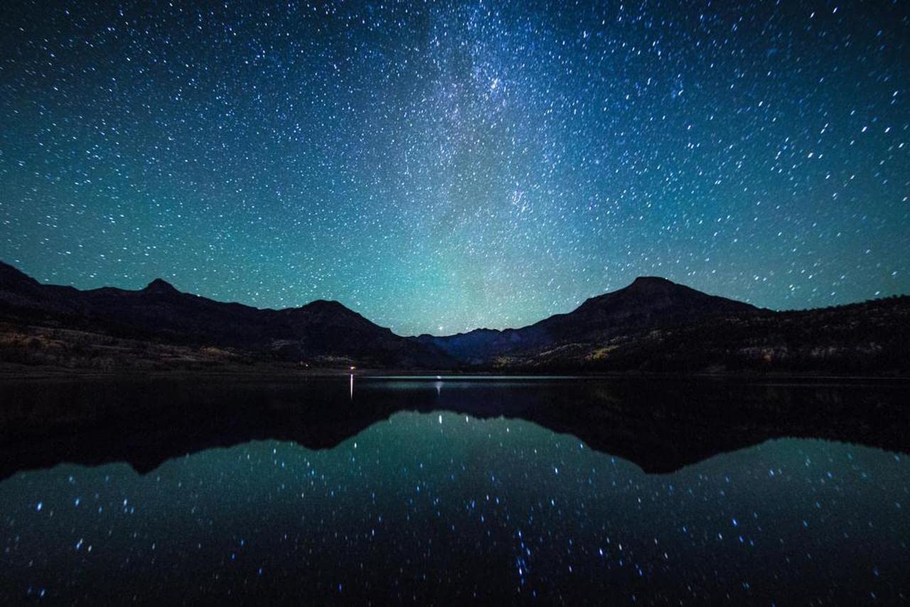 Starry Night Sky Milky Way Reflection Water Landscape Canvas Wall Art - 8x12 Inch Unframed Poster Painting for Living Room, Bedroom & Office Decor