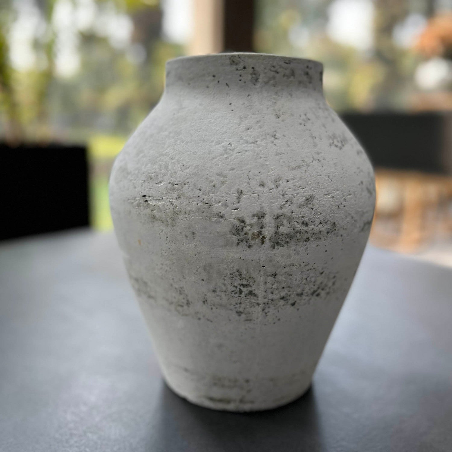 Ashwyck Medium Vase in Antique White - Elegant Home Decor for Living Room, Dining Table & Wedding Centerpieces