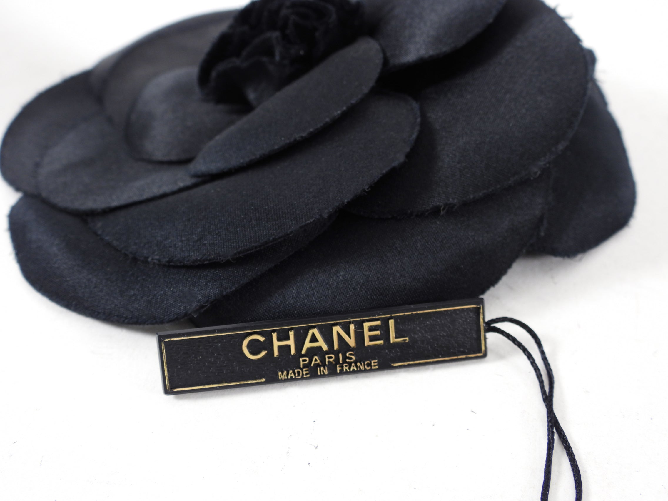 Vintage Chanel 1990s Extra Large Black Silk Camellia Flower Brooch Pin - Elegant Fashion Accessory for Jackets, Bags & Hats