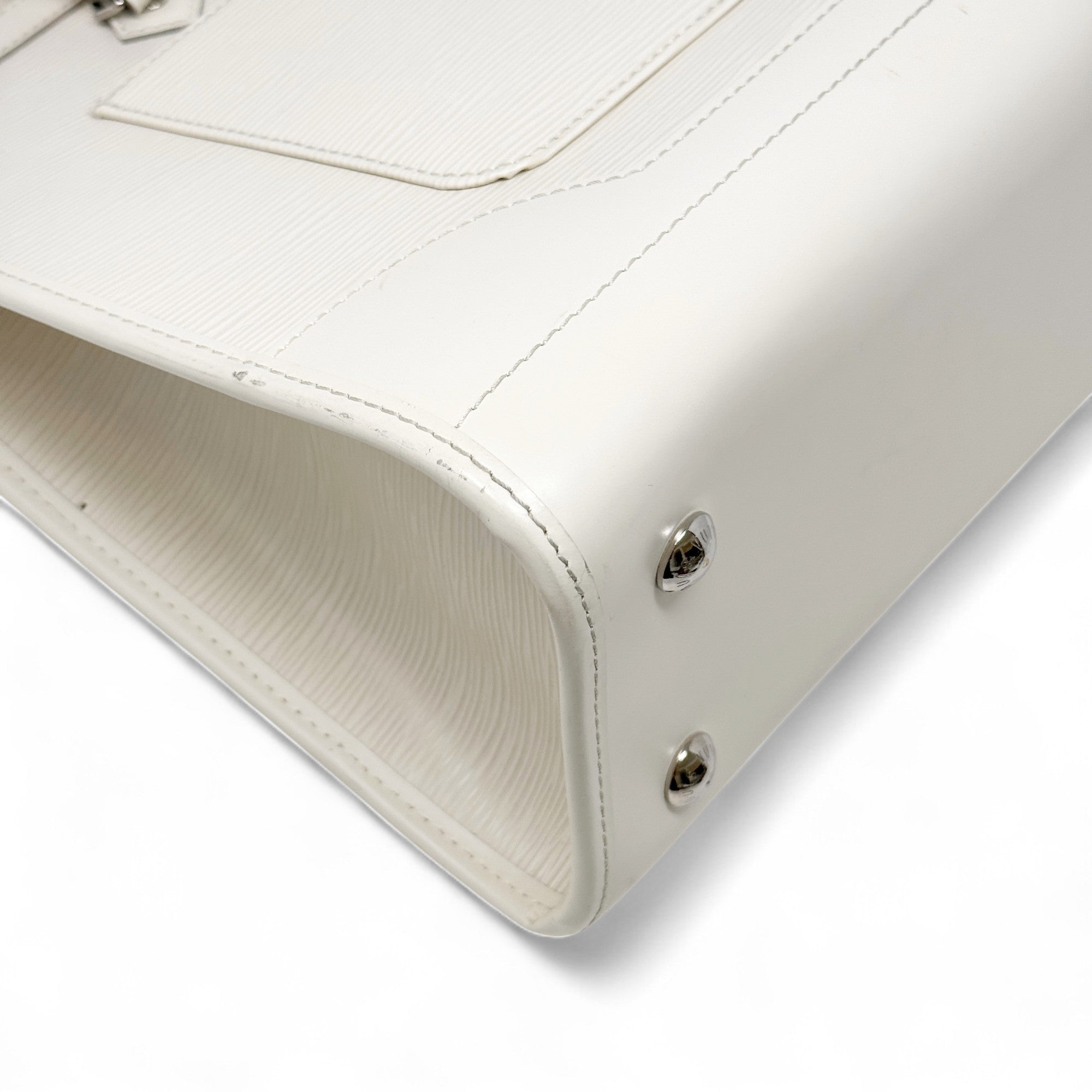 Authentic Louis Vuitton Madeleine GM Handbag in Ivory Epi Leather - Luxury Tote for Work, Travel & Everyday Elegance