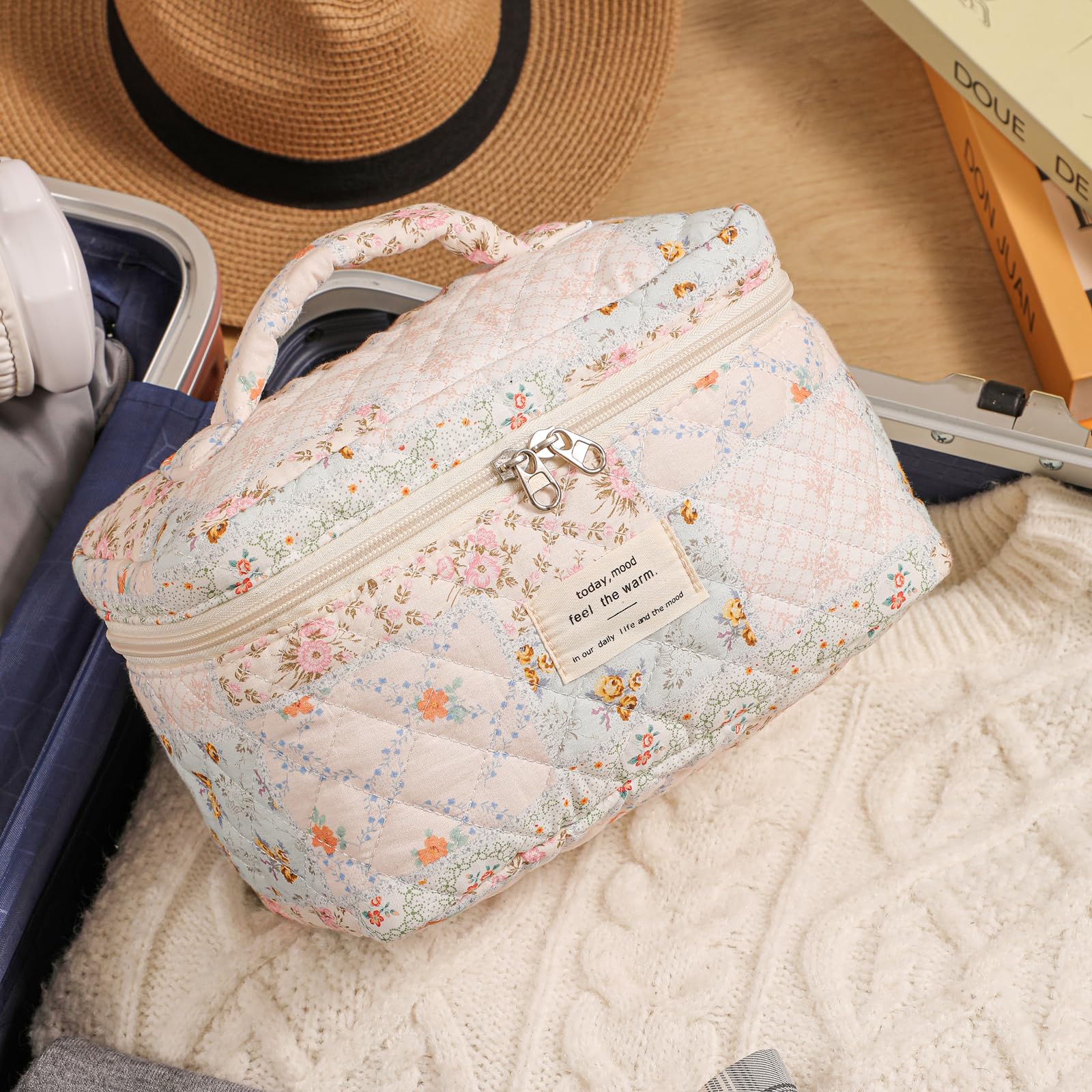 UEKEBOAG Large Quilted Makeup Bag for Women - Floral Coquette Cosmetic Travel Organizer, Cute Kawaii Toiletry Pouch (06 Light Pink) - Perfect for Travel, Gym & Daily Essentials Storage