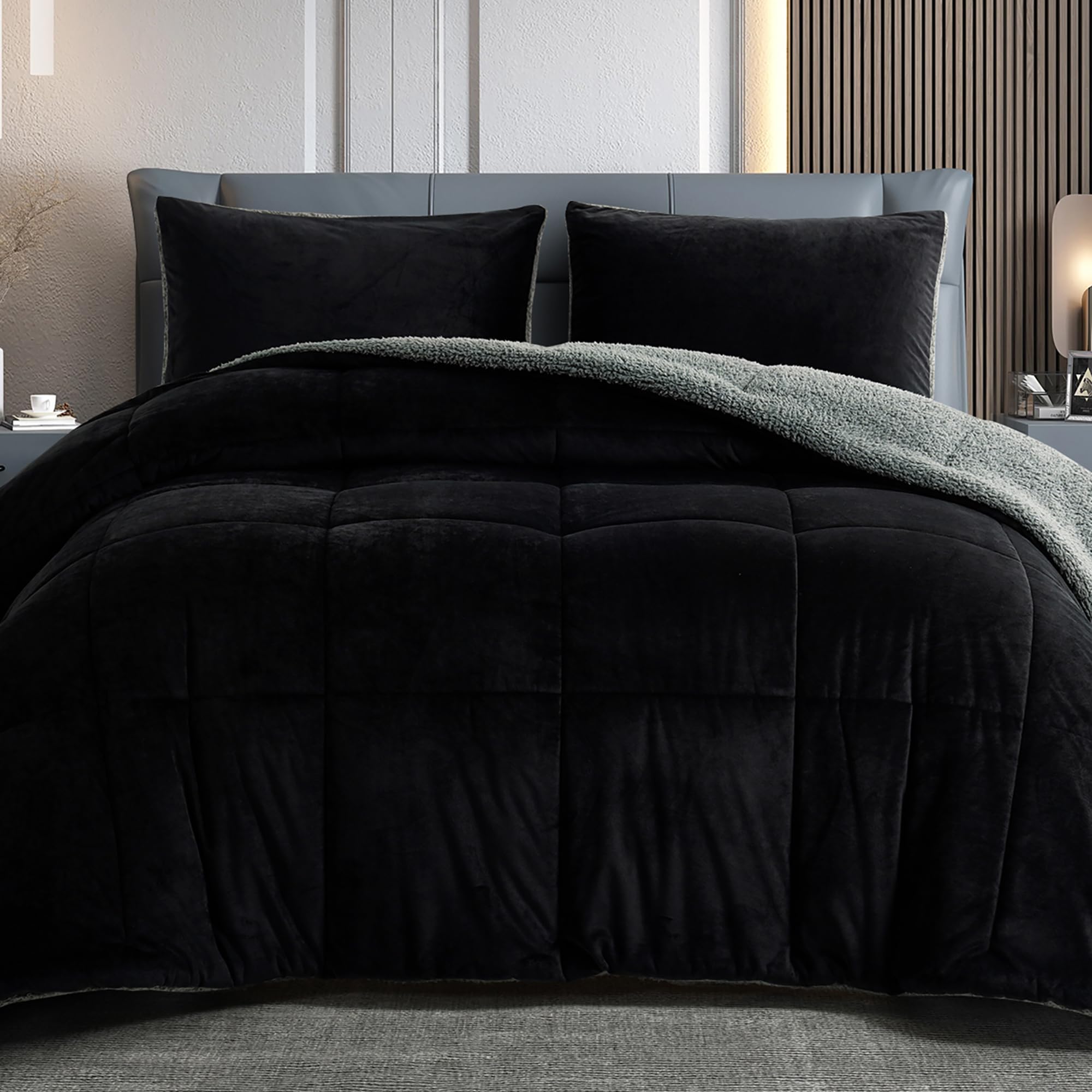 **BEDHOURS Queen Comforter Set - Ultra Soft Micromink & Sherpa Reversible Comforter with 2 Pillowcases - Plush Down Alternative Bedding for Winter Warmth (Black, Queen Size) - Perfect for Cozy Nights & Cold Weather**