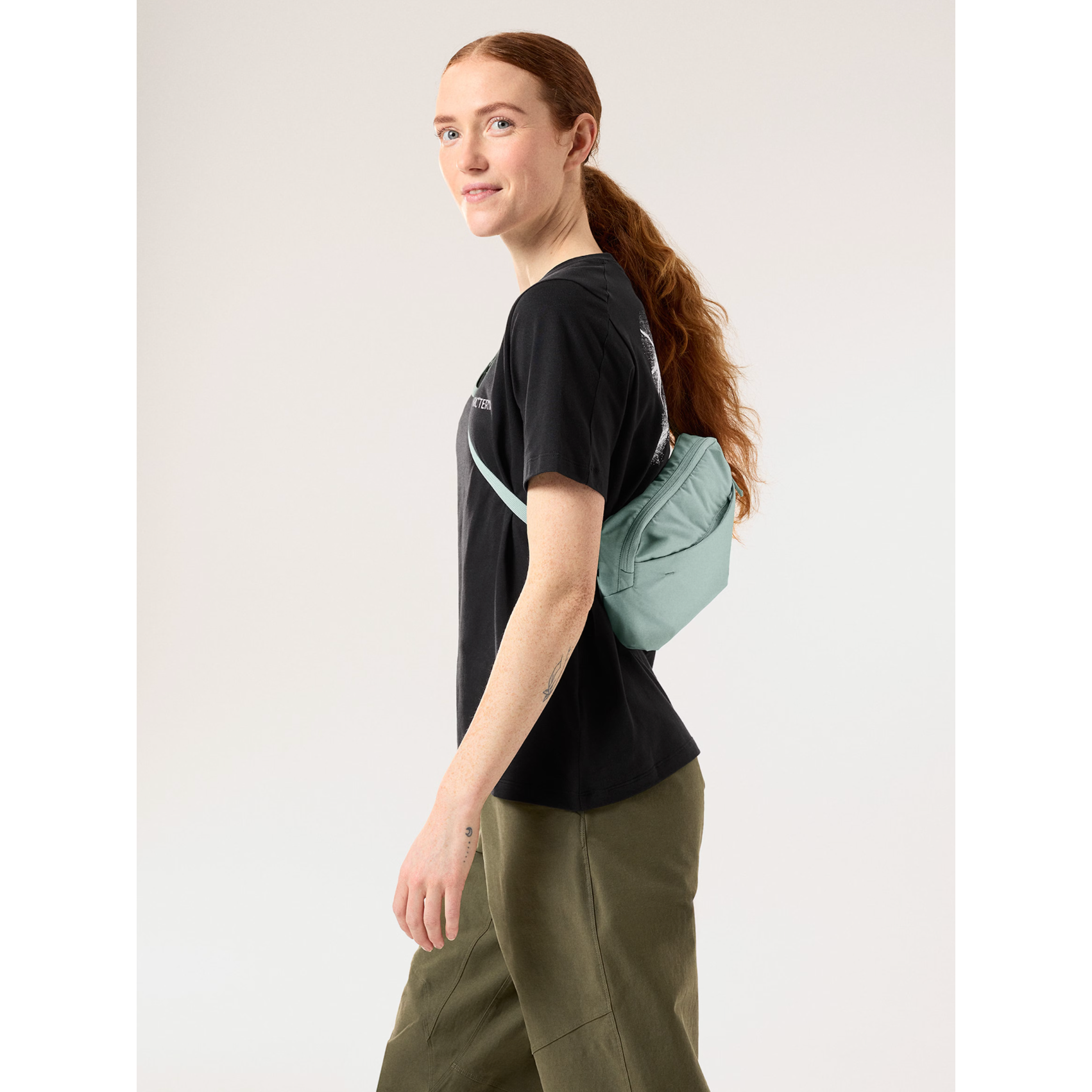 Arc'teryx Heliad Crossbody Bag - Lightweight & Waterproof Travel Shoulder Bag for Hiking, Commuting & Everyday Use