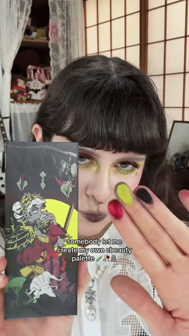 NOIRICORN × @ghoul.in.japan BLIGHTMOON Eyeshadow Palette - 18 Highly Pigmented Matte & Shimmer Eyeshadows for Smokey & Glam Makeup Looks | Perfect for Halloween, Cosplay & Gothic Fashion