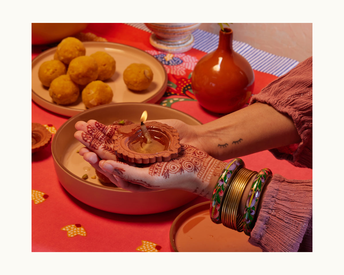 Premium Diwali Fry Set - Authentic Indian Snack Collection for Festive Celebrations & Gifting | Perfect for Diwali Parties, Family Gatherings & Cultural Events