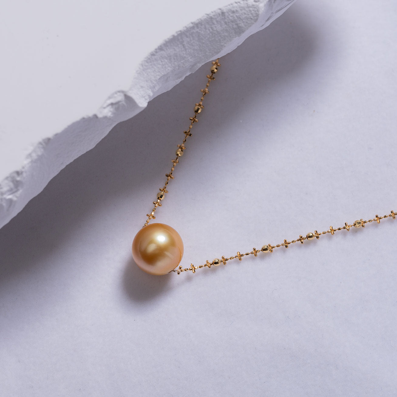 18K Gold South Sea Golden Pearl Necklace KN00126 - Elegant & Timeless Jewelry for Weddings, Parties & Special Occasions