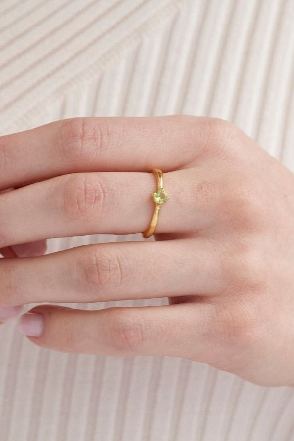August Peridot Gold Birthstone Ring for Women - 14K Solid Gold Peridot Jewelry - Elegant August Birthday Gift for Her - Perfect for Anniversary, Engagement & Special Occasions