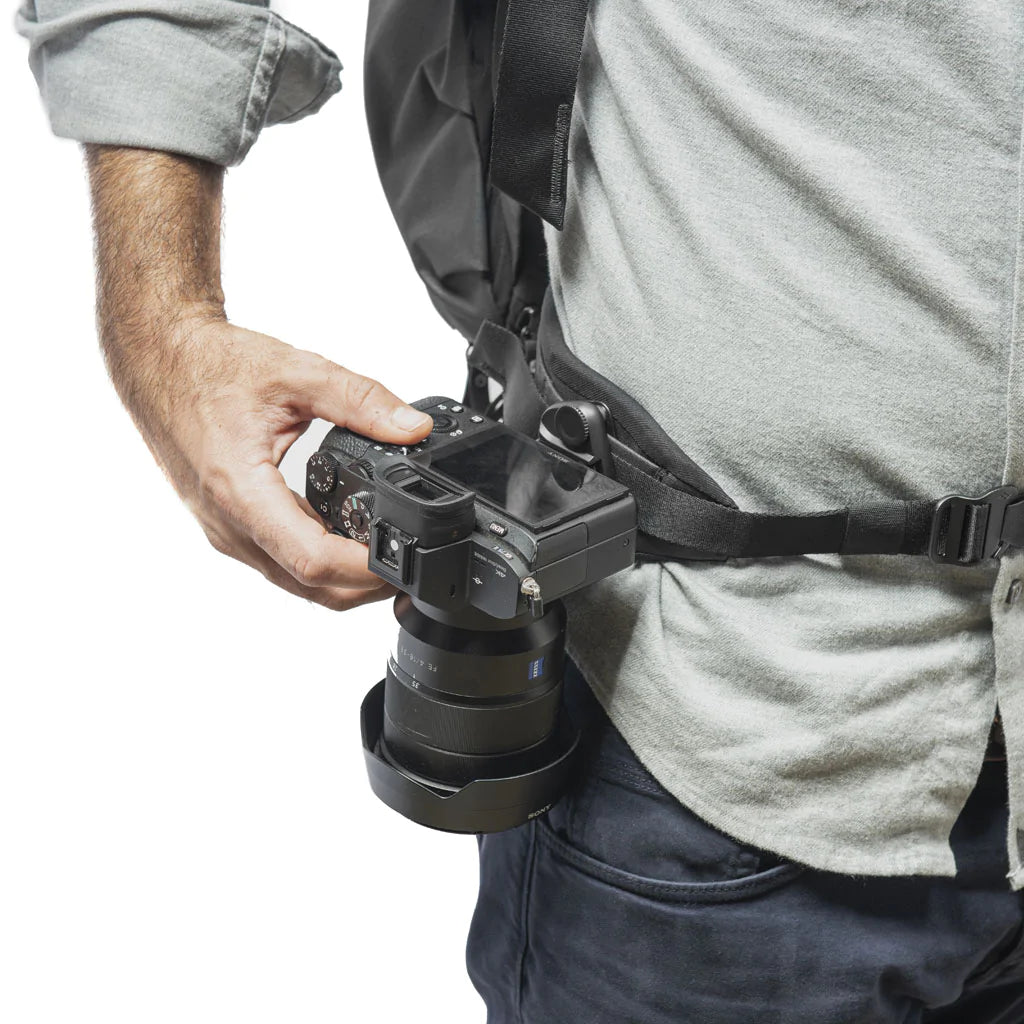 Peak Design Everyday Hip Belt - Durable & Stylish Waist Pack for Travel, Hiking & Daily Use - Perfect for Outdoor Adventures & Urban Commuting