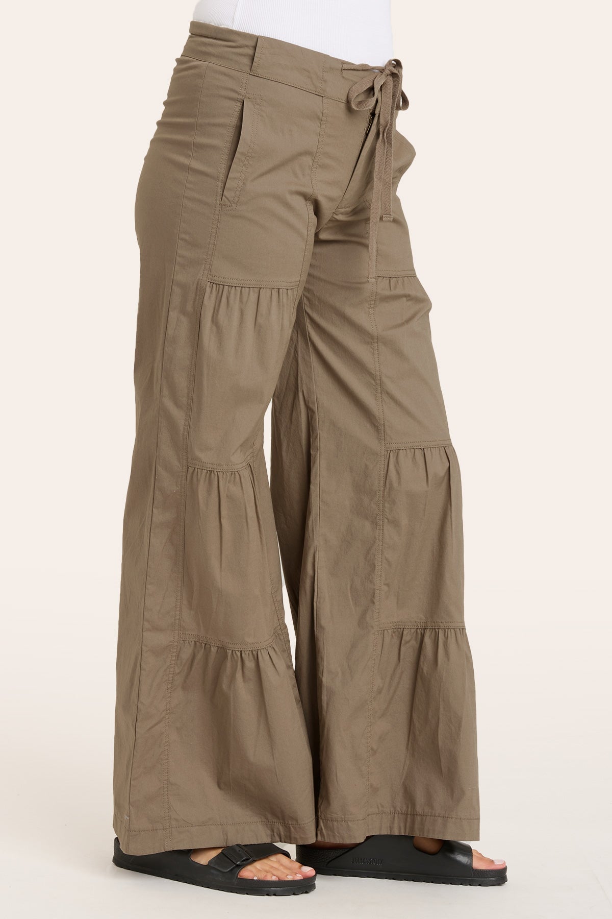 Stylish Terraced Wide Leg Pants for Women - High Waisted Flowy Palazzo Trousers - Perfect for Office, Casual Outfits & Summer Vacations