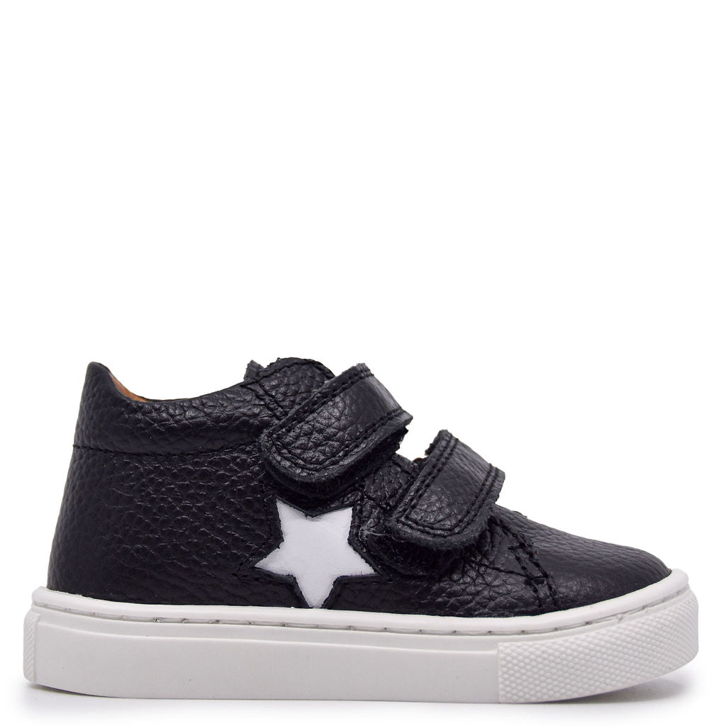 Atlanta Black and White Star Baby Moccasin Sneakers - Soft & Comfortable First Walkers for Boys & Girls - Perfect for Indoor Play, Outdoor Adventures & Special Occasions